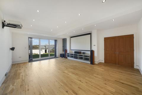 undefined, Colchester Road, Northwood HA6