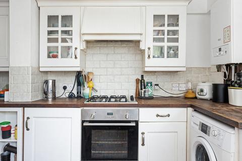 2 bedroom apartment for sale, Ivydale Road, Nunhead, SE15