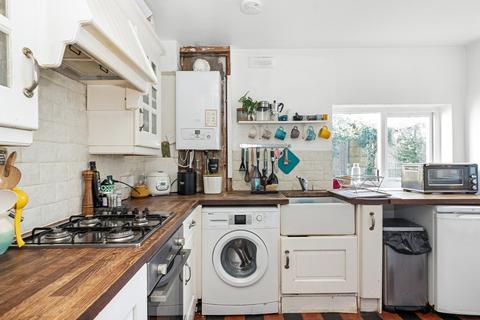 2 bedroom apartment for sale, Ivydale Road, Nunhead, SE15
