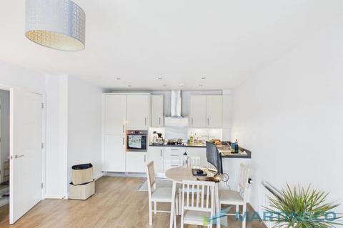 1 bedroom apartment for sale, Sovereign Way, Tonbridge TN9