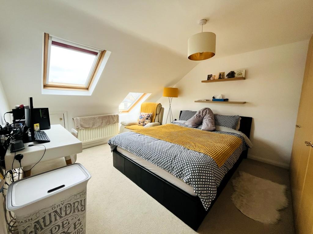 Principle bedroom