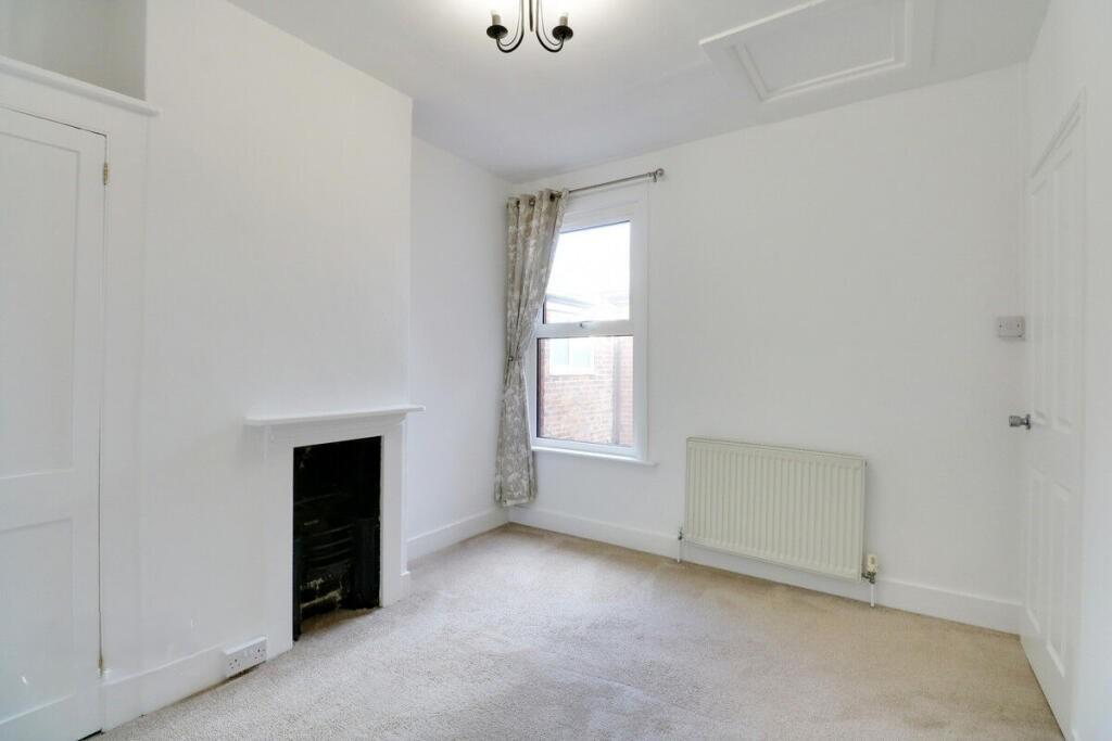 Bedroom 3 (2)