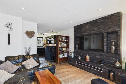 undefined, 17 Collinfield, Kendal, Cumbria, LA9 5JD