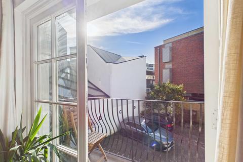 1 bedroom apartment to rent, Bermondsey Street, London Bridge