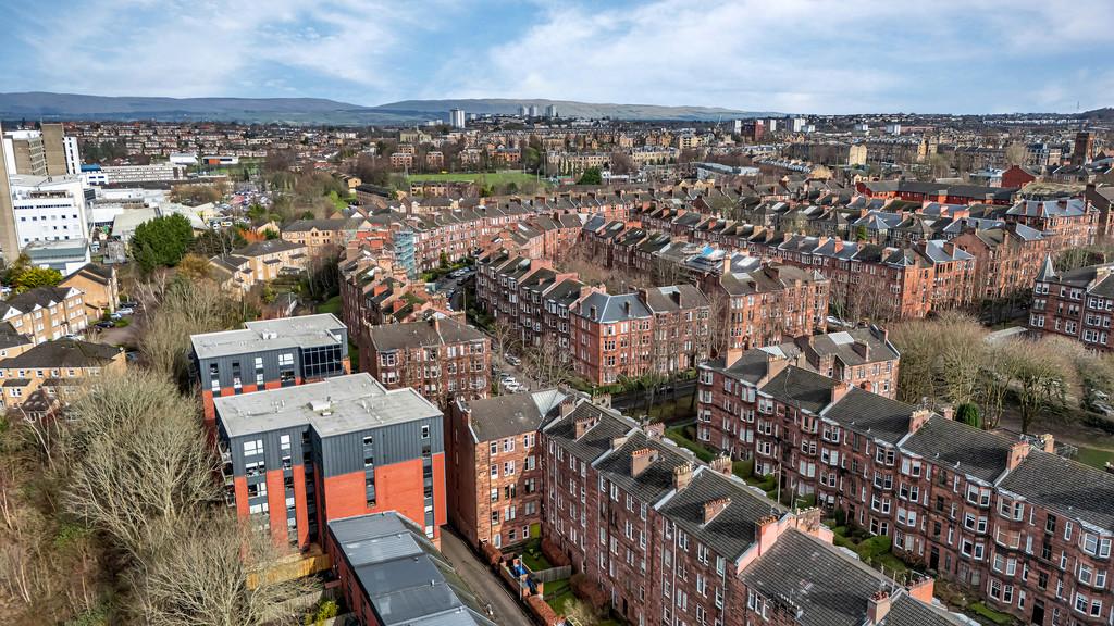 52-print-103 Queensborough Gardens Flat 3.2 43