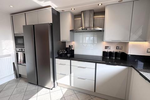 2 bedroom apartment to rent, Wadbrook Street, Kingston Upon Thames KT1