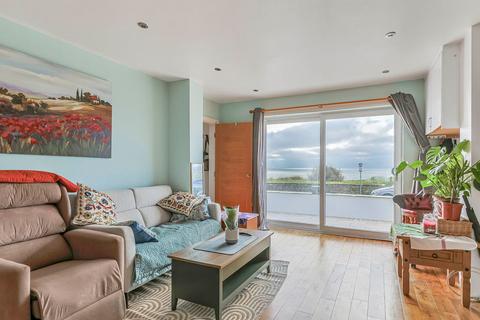 2 bedroom apartment for sale, Southbourne Overcliff Drive