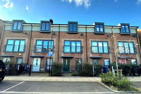 undefined, Isambard Road, Southall, Greater London, UB2