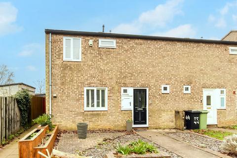 3 bedroom end of terrace house for sale, Thrush Lane, Wellingborough NN8