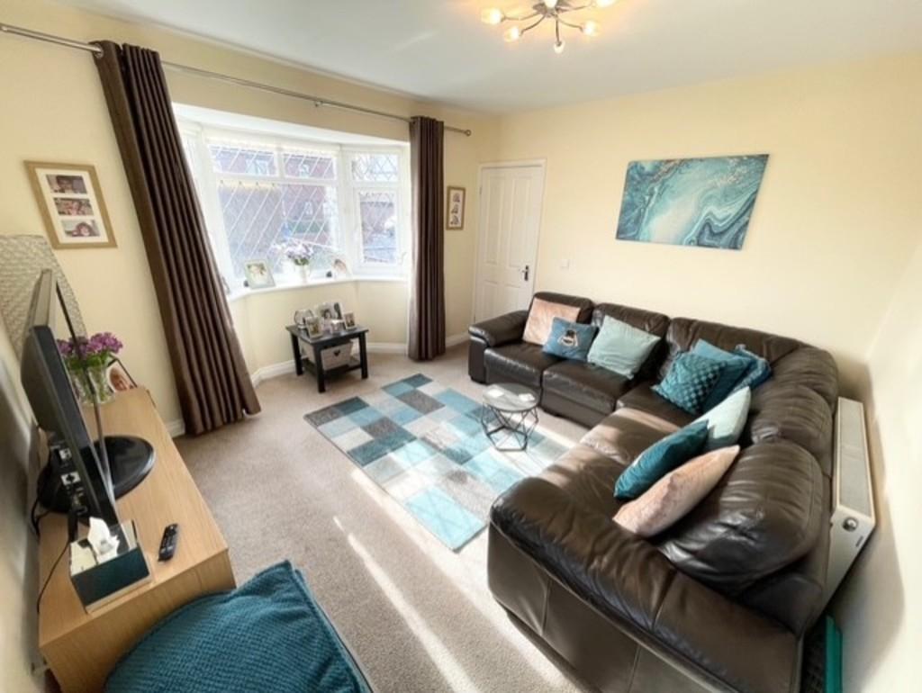 Familyroom2