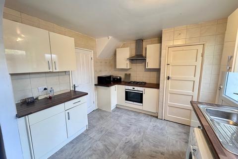 3 bedroom house to rent, Sturgeon Avenue, Nottingham, NG11