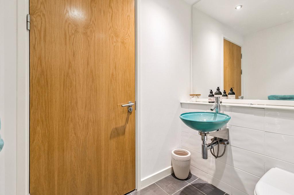 Main Bathroom