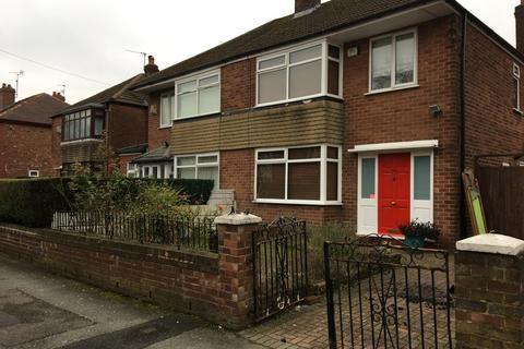 3 bedroom semi-detached house to rent, Victoria Road, Whalley Range