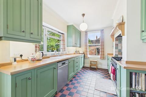 undefined, Forest Road, Burton-on-Trent