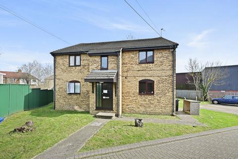 1 bedroom ground floor flat for sale, Lynn Close, Harrow