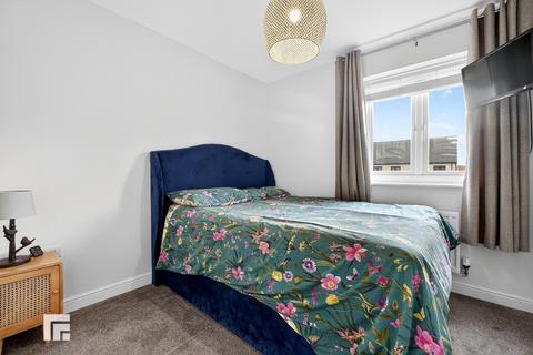 undefined, Clos Y Faenor, Cardiff