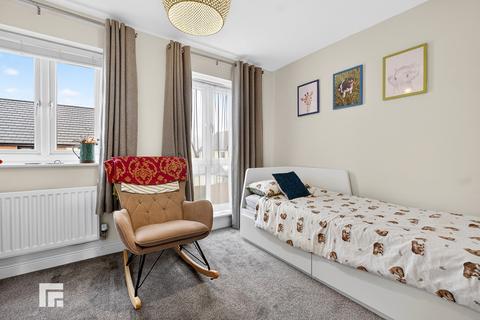 undefined, Clos Y Faenor, Cardiff