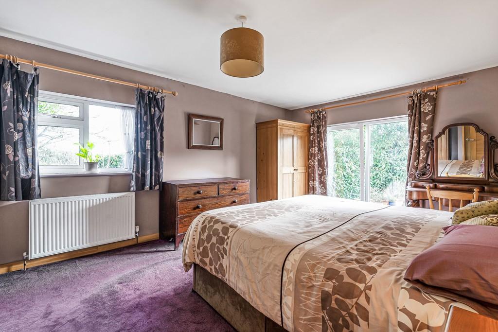 Bedroom 1 (2)