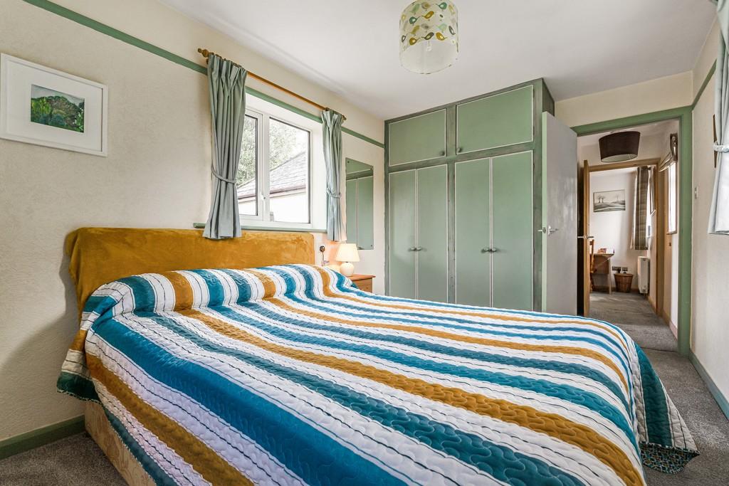 Bedroom 2 (2)