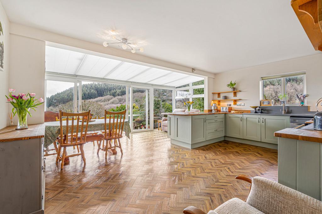Kitchen Dining (3)