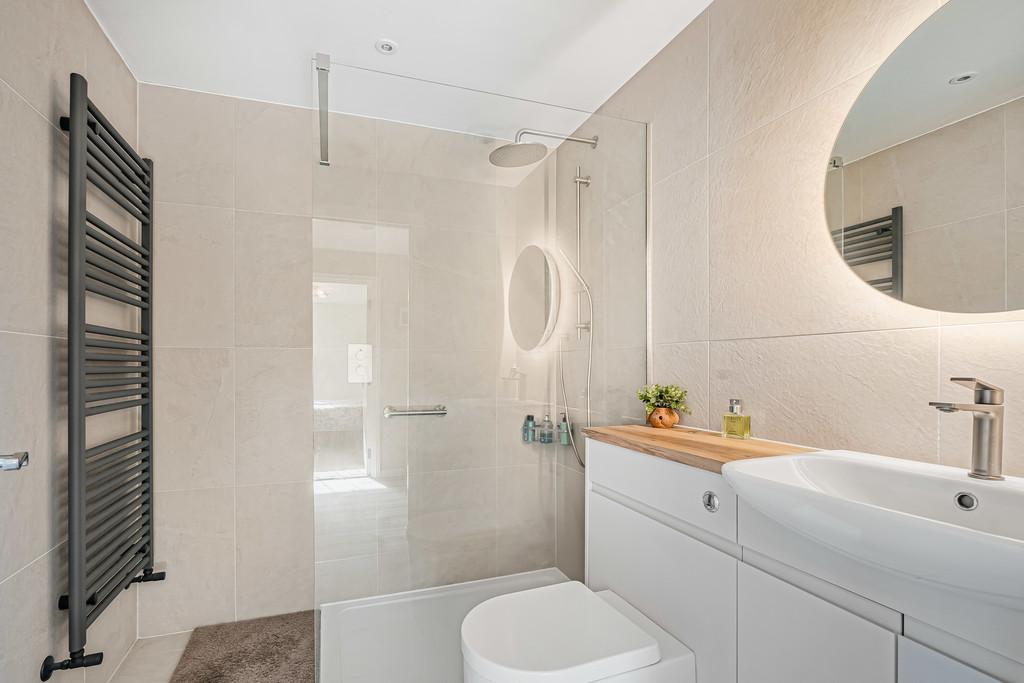 Family shower room