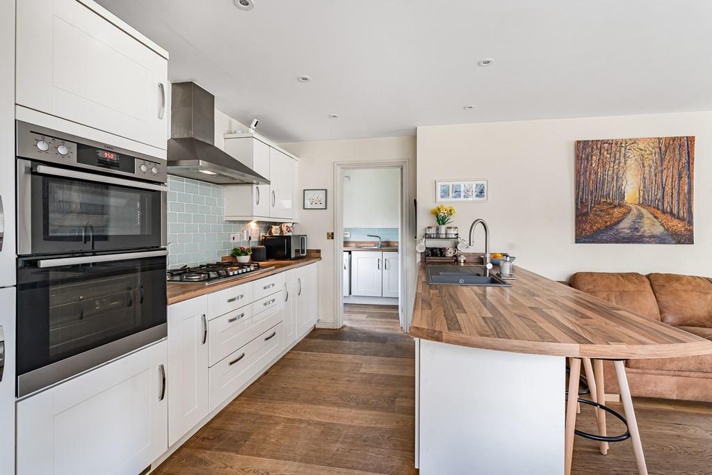 Kitchen (2)