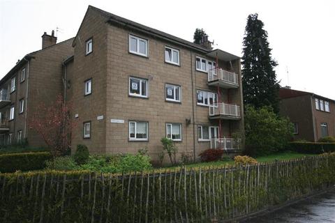 3 bedroom flat to rent, Lochlea Rd, Auldhouse G43