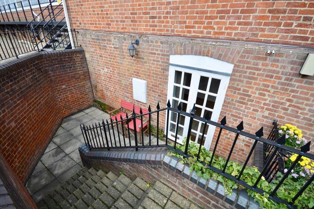 Courtyard Garden