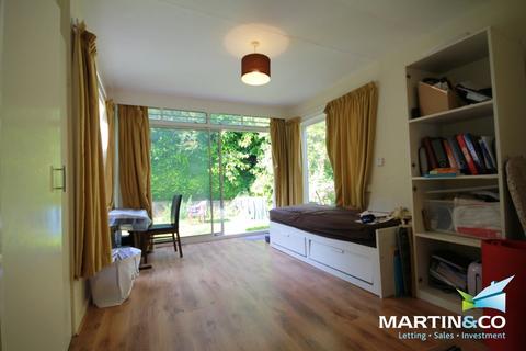 undefined, Hampshire Drive, Edgbaston, B15