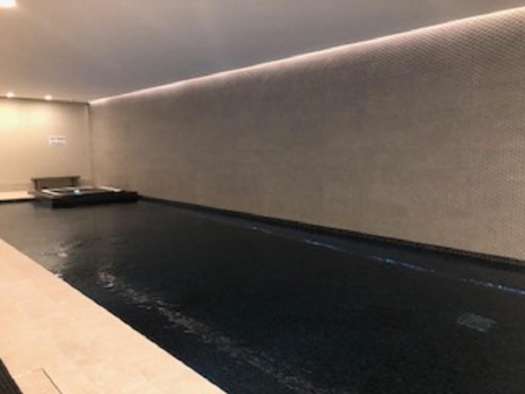 Swimming pool 2