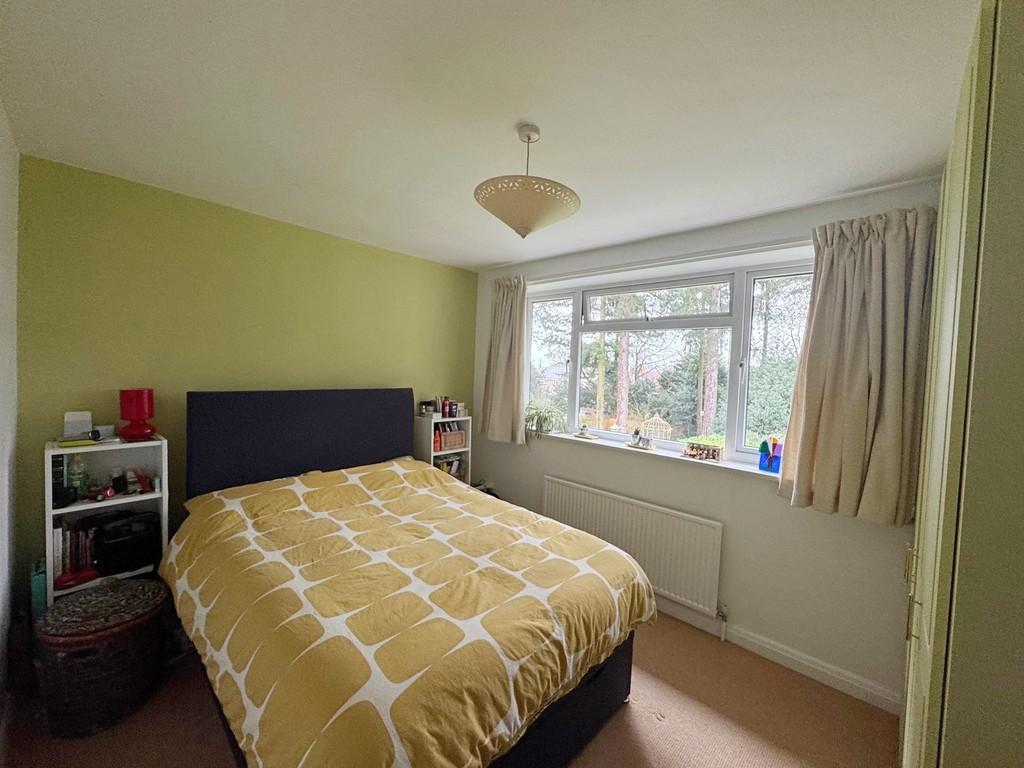 Double Bedroom At Rear