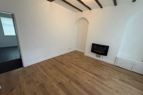 2 bedroom terraced house to rent, Brideoake Street, Lancashire WN7