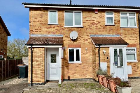 2 bedroom semi-detached house to rent, Lodge Close, Melton Mowbray