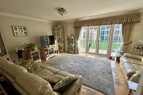 3 bedroom semi-detached house for sale, Milton Street, Waltham Abbey