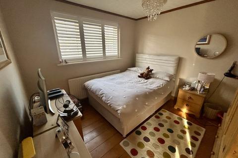 3 bedroom semi-detached house for sale, Milton Street, Waltham Abbey
