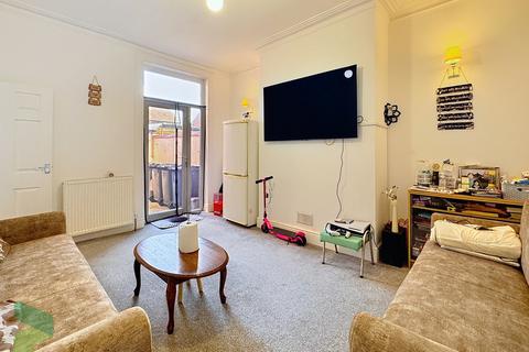 3 bedroom terraced house for sale, Blackburn Road, Darwen