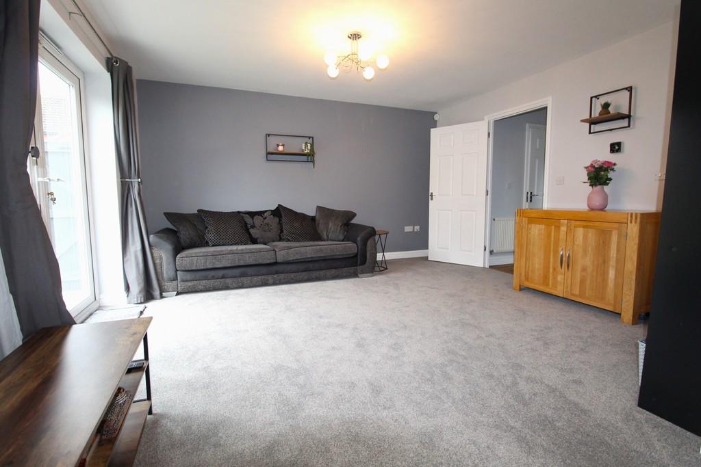 Lounge 3