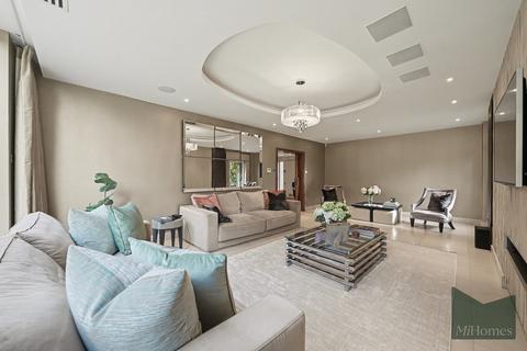 4 bedroom detached house for sale, Pagitts Grove, Hadley Wood
