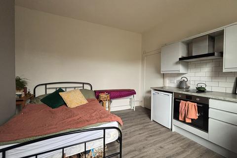 undefined, Bateman Street, Ground floor rear CB2