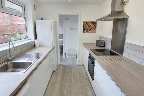 undefined, Raglan Street, Hull