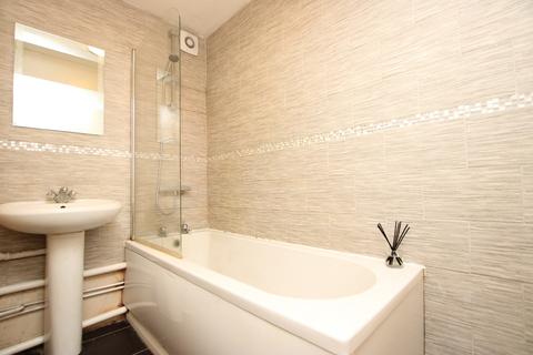 undefined, Barnes Close, Kettering, Northamptonshire, NN15