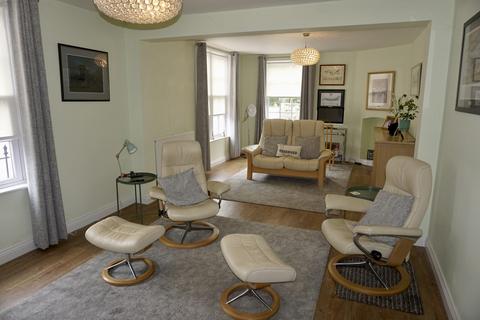 undefined, High Street, Martin LN4