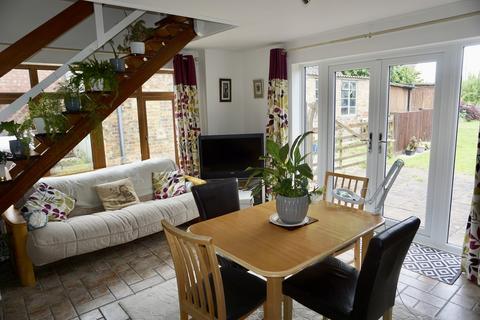 undefined, High Street, Martin LN4