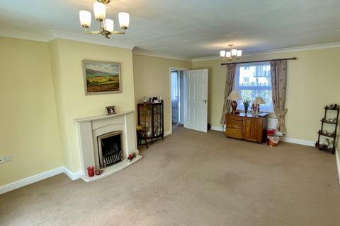 3 bedroom detached house for sale, High Street, Tattershall LN4