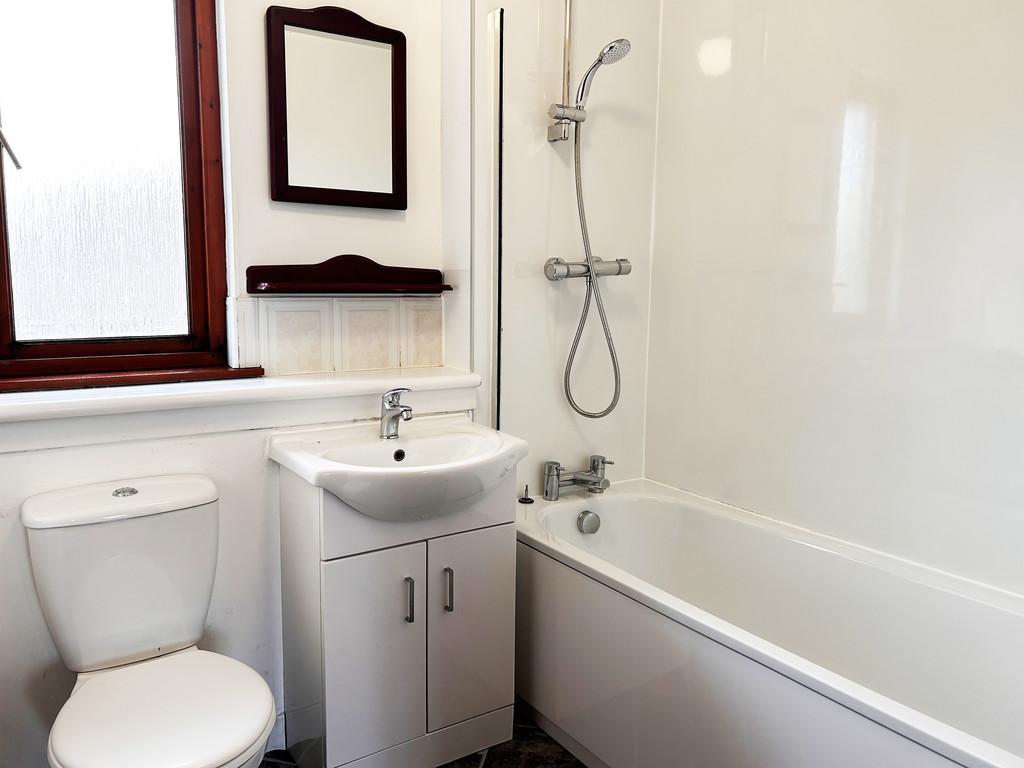 23 - Bathroom
