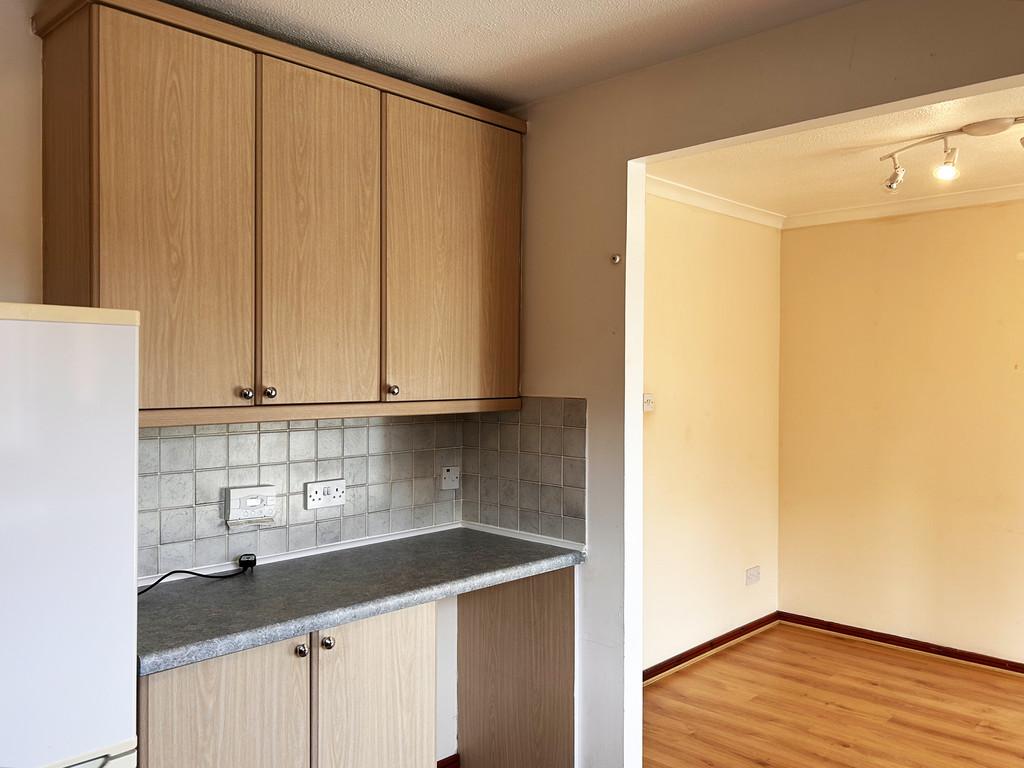09 - Kitchen