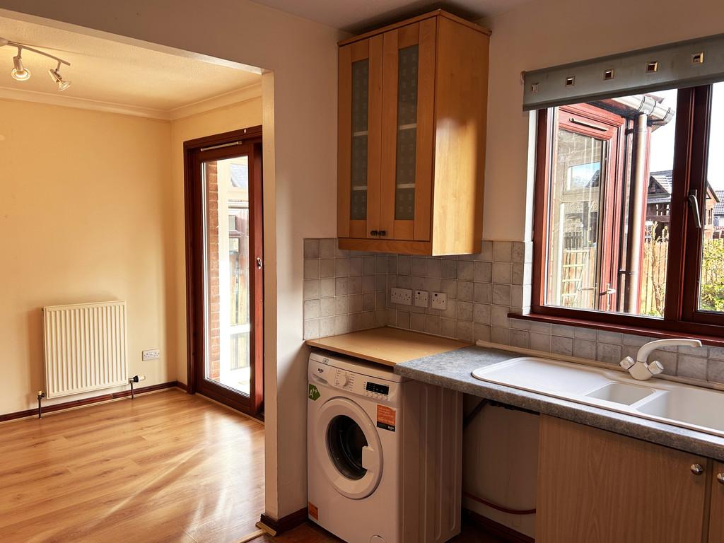 10 - Kitchen