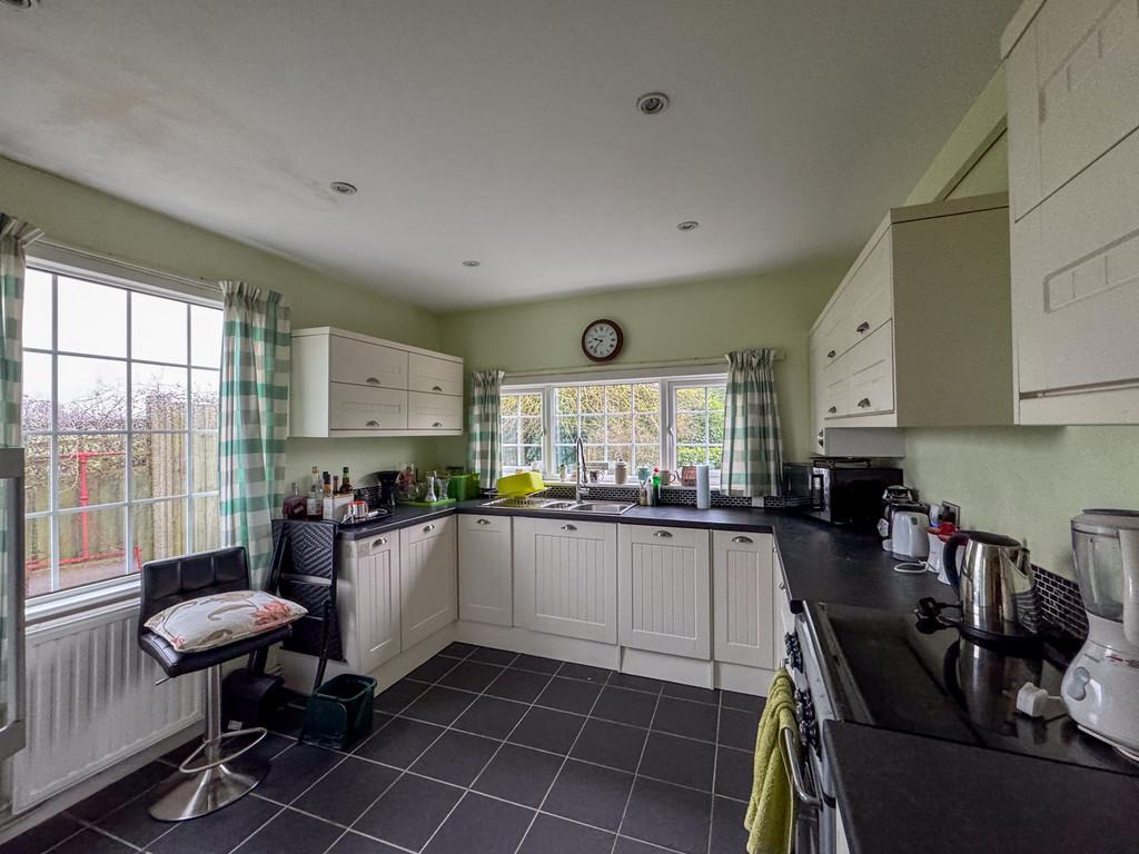 96 Tilkey kitchen