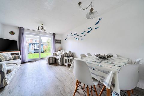 undefined, Douglas Close, Middleton-On-Sea, PO22