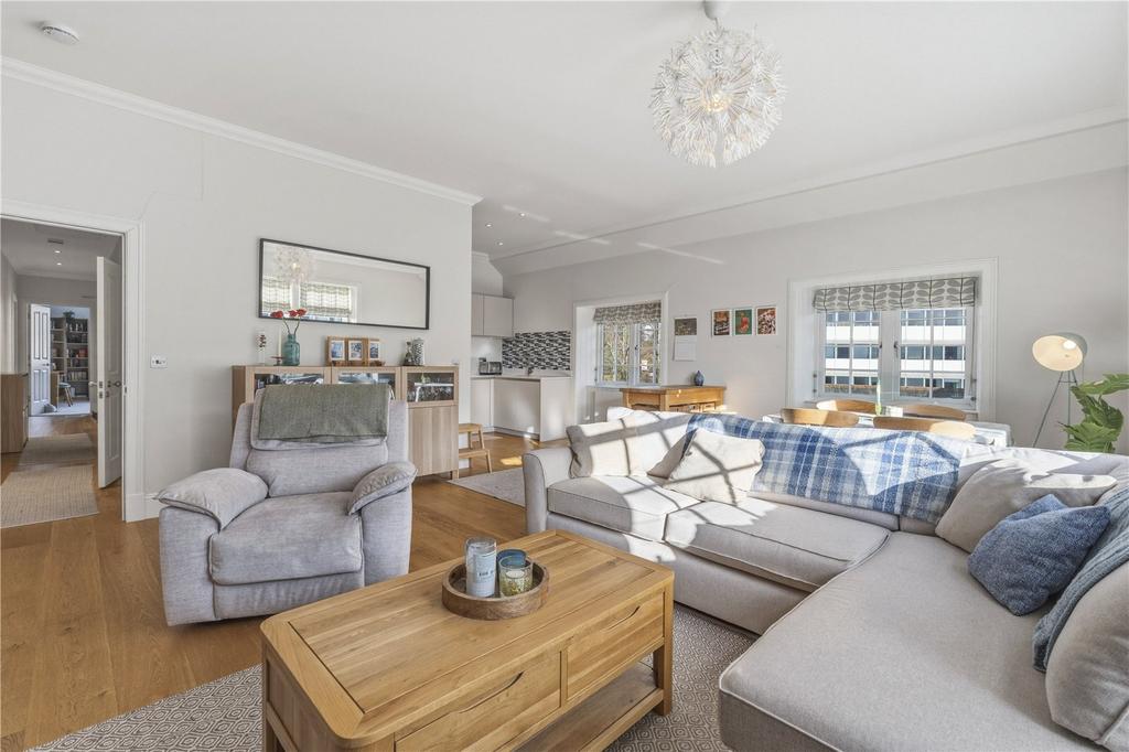 Living/Dining Room